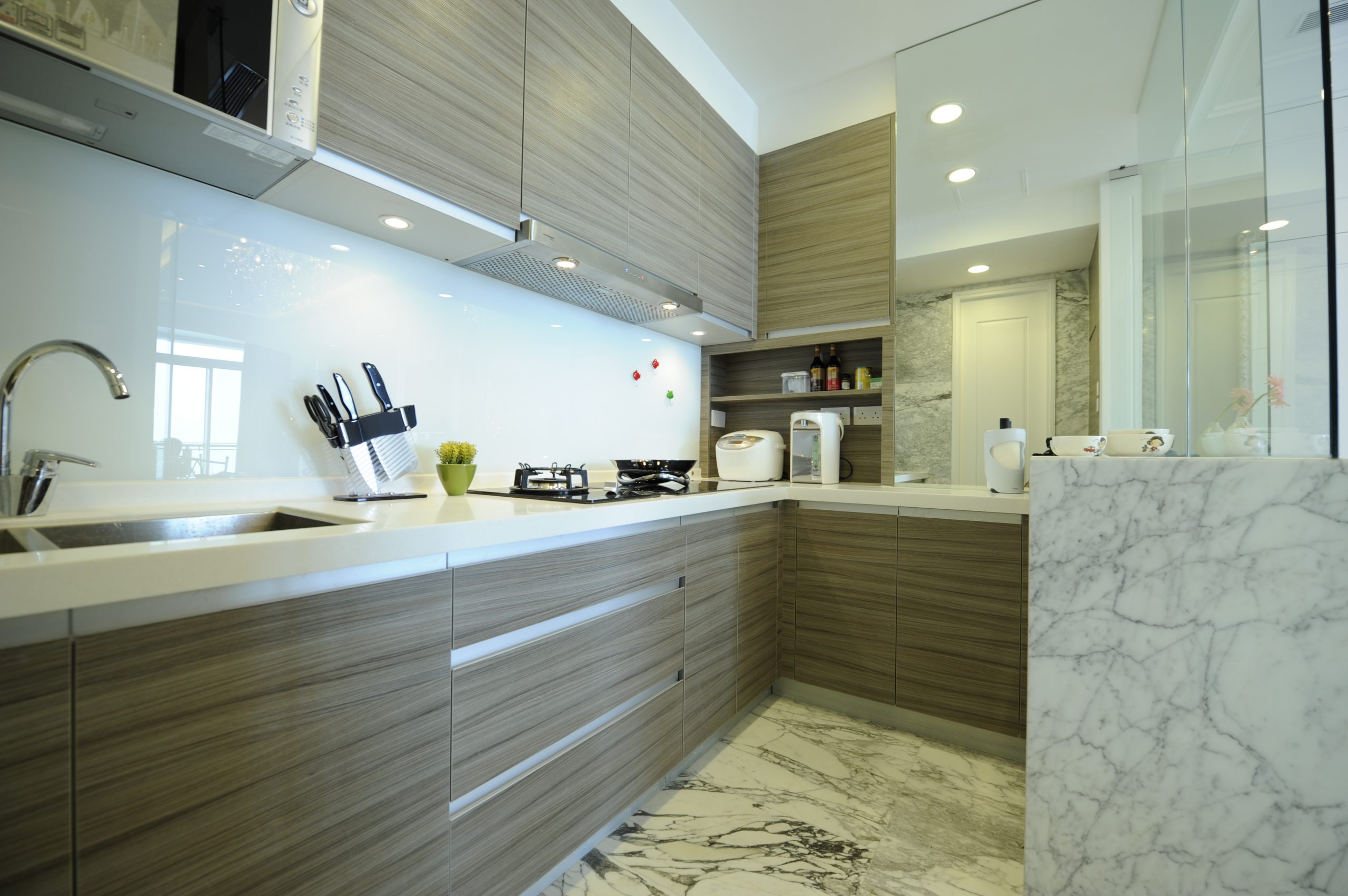 Kitchen002